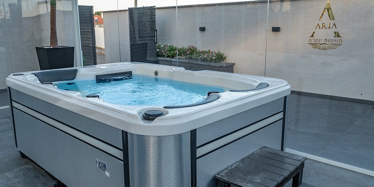 סוויטת אריה- ARIA