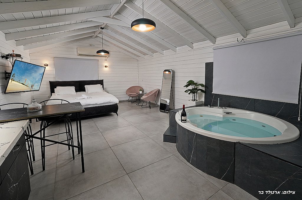 סוויטת מרום | מושב עלמה