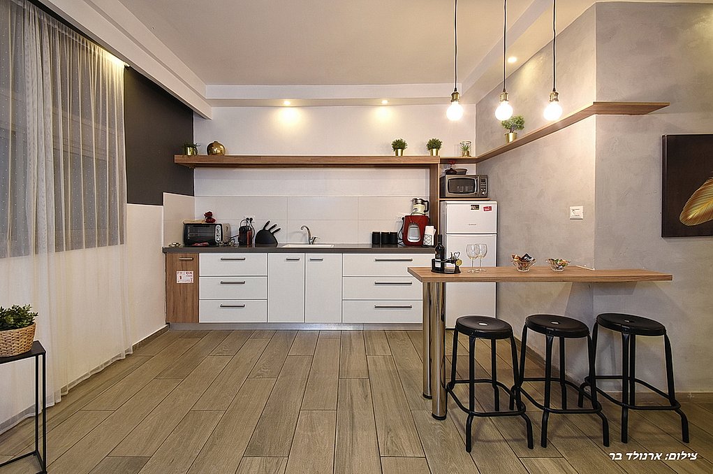 אחוזה בשניים