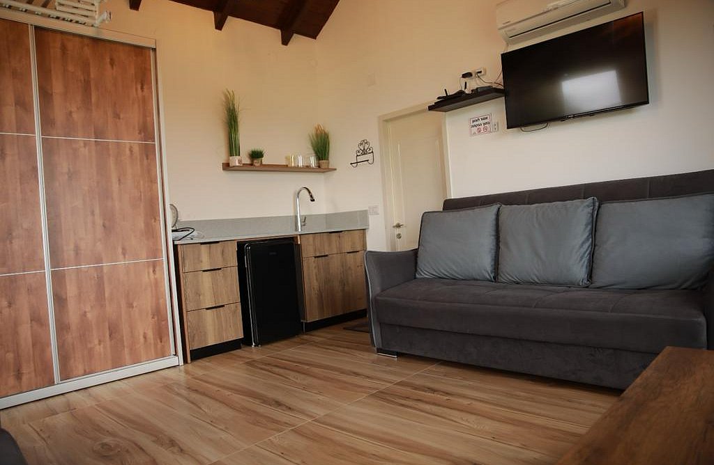 מצפה הצוקים - מתחם אירוח חדש בירכא