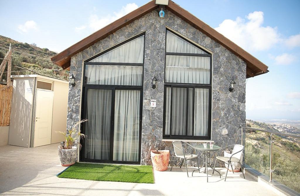 מצפה הצוקים - מתחם אירוח חדש בירכא